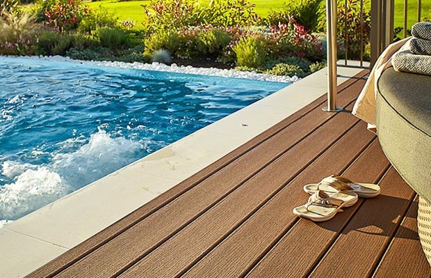 Mẫu sàn gỗ nhựa cho bể bơi siêu đẹp