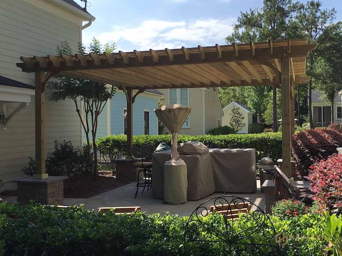 Lưu ý lắp đặt giàn Pergola gỗ nhựa ngoài trời
