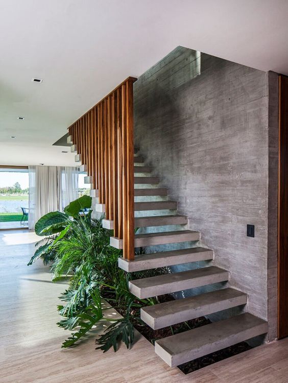 Mẫu lam nhựa giả gỗ trang trí cầu thang
