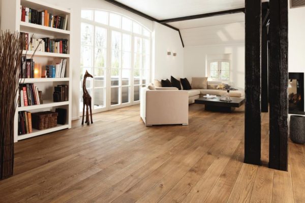 Tại sao sàn nhựa PVC xuất hiện kẽ hở ? cách xử lý ra sao?
